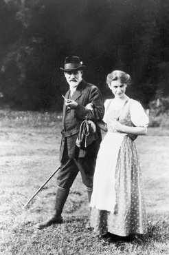 Sigmund és Anna Freud.