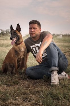 Csörgő Balázs és kutyája